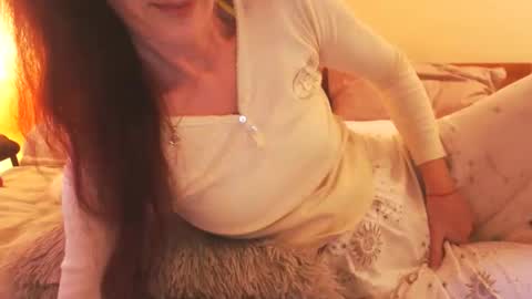 Snapshot of andrasweetie chatting on February 10, 2026, 8:51 am Andra online show from February 10, 2026, 8:51 am