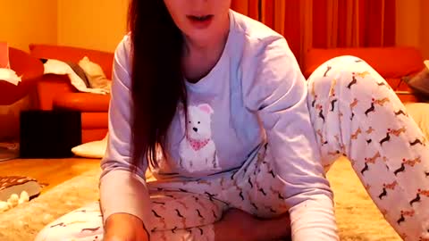 Andra online show from July 7, 2026, 8:13 pm
