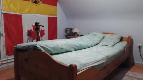 Andre online show from December 18, 2024, 8:14 pm