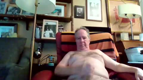 andre6045 online show from October 28, 2025, 8:11 pm