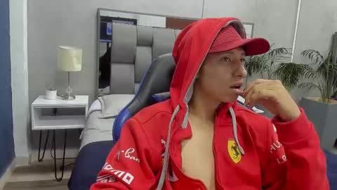 Snapshot of andre_blow chatting on October 7, 2025, 12:02 pm Andre Blow online show from October 7, 2025, 12:02 pm