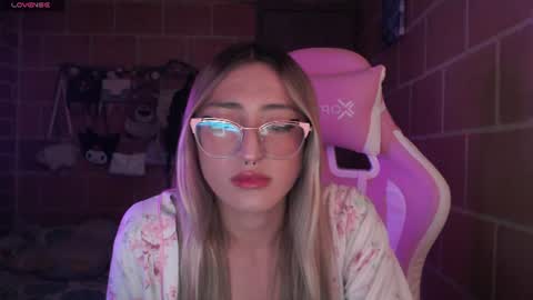 Andrea  online show from July 10, 2026, 10:23 pm