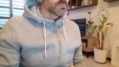 Snapshot of andrea_feetlover chatting on February 15, 2026, 6:21 am andrea_feetlover online show from February 15, 2026, 6:21 am