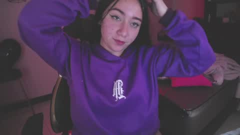 Snapshot of andrea_ramoss_ chatting on December 29, 2024, 9:17 am Andrea Ramos online show from December 29, 2024, 9:17 am