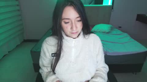 Snapshot of andrea_ramoss_ chatting on February 27, 2025, 3:25 am Andrea Ramos online show from February 27, 2025, 3:25 am