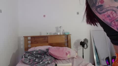 Andrea online show from December 17, 2024, 6:53 pm