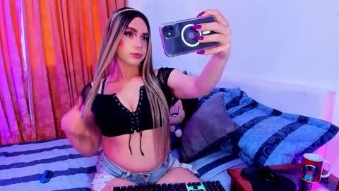 Snapshot of andrea_stormy chatting on February 6, 2026, 1:25 pm Andrea online show from February 6, 2026, 1:25 pm