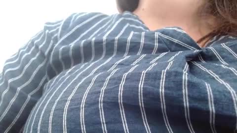 Snapshot of andrea_teacher chatting on January 10, 2025, 7:21 pm Andrea Model trainer Luxury ST online show from January 10, 2025, 7:21 pm