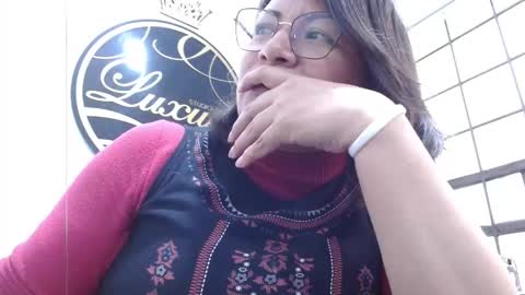 Snapshot of andrea_teacher chatting on November 21, 2025, 10:41 pm Andrea Model trainer Luxury ST online show from November 21, 2025, 10:41 pm