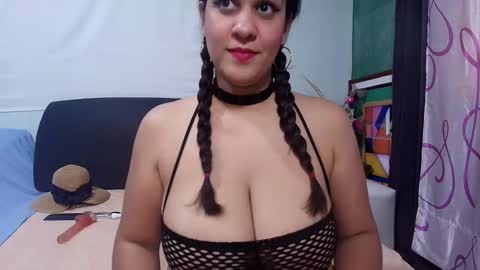 Snapshot of andreabigboobs23 chatting on September 28, 2025, 7:41 pm Andrea online show from September 28, 2025, 7:41 pm