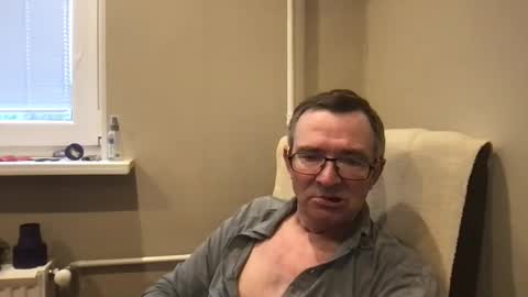 andreass60 online show from December 3, 2024, 7:54 am