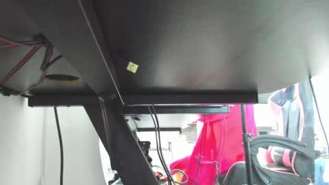 Snapshot of andrees_s chatting on November 10, 2025, 6:51 pm andrees_s online show from November 10, 2025, 6:51 pm