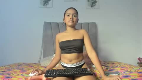 Snapshot of andreina_evans chatting on March 24, 2026, 2:27 am andreina_evans online show from March 24, 2026, 2:27 am