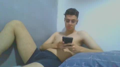 Snapshot of andres129494 chatting on November 24, 2025, 2:22 am andres129494 online show from November 24, 2025, 2:22 am