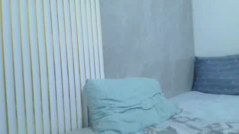 Snapshot of andres129494 chatting on January 13, 2026, 12:49 am andres129494 online show from January 13, 2026, 12:49 am