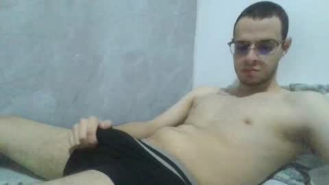 Snapshot of andres129494 chatting on February 23, 2026, 1:47 am andres129494 online show from February 23, 2026, 1:47 am