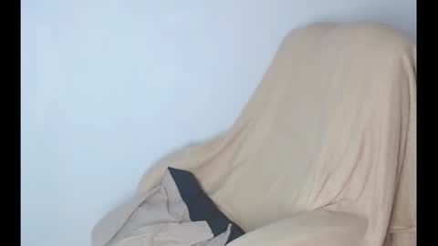 andres_arevalo online show from June 9, 2026, 9:59 pm