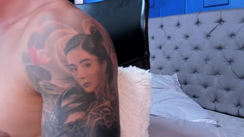 insta andres clark  online show from November 22, 2025, 6:18 pm