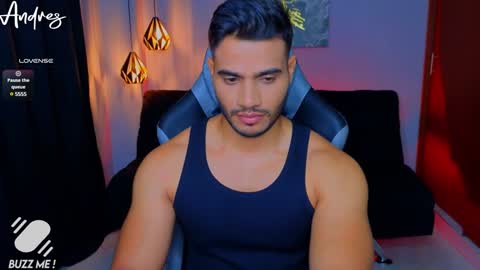 Snapshot of andresfiit chatting on December 18, 2024, 2:53 am Andres online show from December 18, 2024, 2:53 am