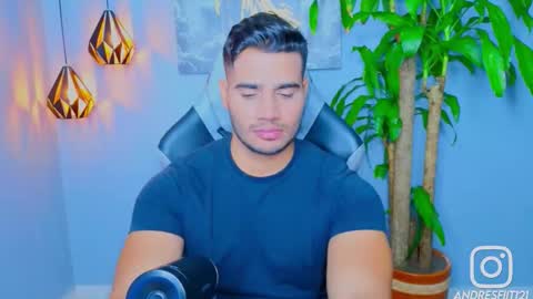 Snapshot of andresfiit chatting on September 26, 2025, 1:09 am Andres online show from September 26, 2025, 1:09 am