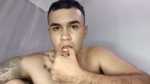 Snapshot of andreshot199604 chatting on November 16, 2025, 11:32 pm Andrs holguin online show from November 16, 2025, 11:32 pm