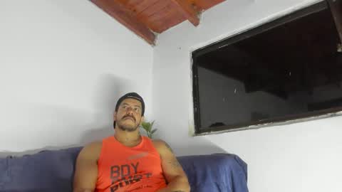Snapshot of andressmith__ chatting on March 5, 2026, 8:32 am Andres online show from March 5, 2026, 8:32 am