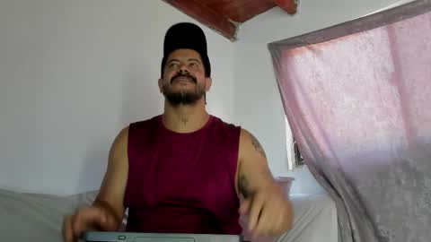 Snapshot of andressmith__ chatting on April 12, 2026, 3:28 pm Andres online show from April 12, 2026, 3:28 pm