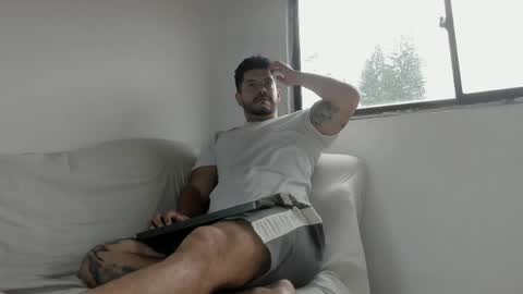 Snapshot of andressmith__ chatting on April 15, 2026, 8:20 pm Andres online show from April 15, 2026, 8:20 pm