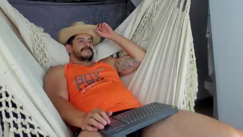 Snapshot of andressmith__ chatting on May 13, 2026, 2:20 am Andres online show from May 13, 2026, 2:20 am