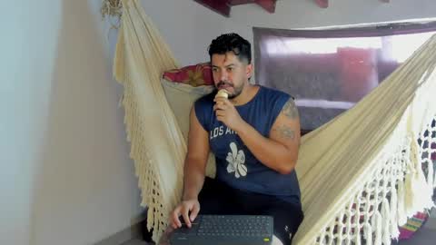 Snapshot of andressmith__ chatting on May 31, 2026, 9:27 pm Andres online show from May 31, 2026, 9:27 pm