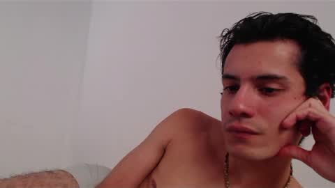 Snapshot of andrestorres0 chatting on December 4, 2024, 7:01 pm Andres Torres online show from December 4, 2024, 7:01 pm
