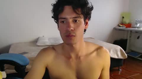 Snapshot of andrestorres0 chatting on January 29, 2025, 3:04 pm Andres Torres online show from January 29, 2025, 3:04 pm