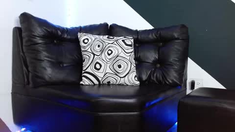 Andrew G online show from October 19, 2025, 2:29 pm