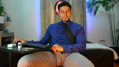 Andrew online show from May 9, 2026, 5:23 am