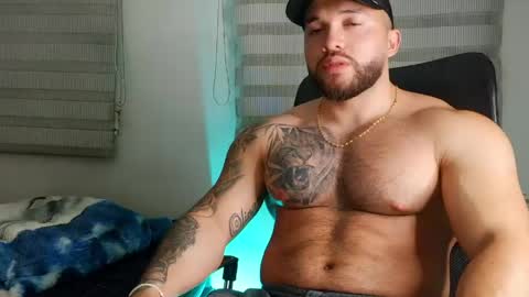 andrew_holden__ online show from February 28, 2026, 12:00 am