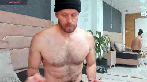 andrew_jackson42 online show from March 7, 2025, 4:02 am