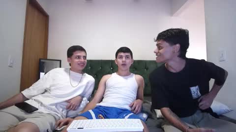 Snapshot of andrew_restrepo chatting on October 13, 2025, 7:25 pm andrew restrepo online show from October 13, 2025, 7:25 pm