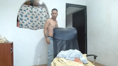 andrew online show from April 12, 2026, 7:52 pm