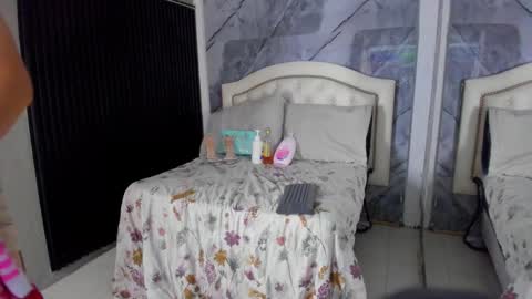 Andrew Taylor0 online show from September 30, 2025, 9:42 pm