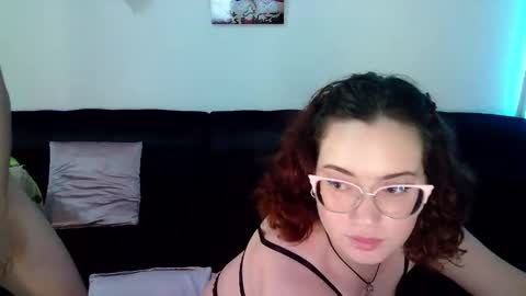 Snapshot of andrewanndcherry chatting on January 12, 2025, 3:39 am Andrew and Cherry online show from January 12, 2025, 3:39 am