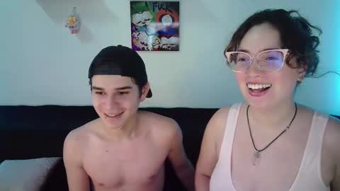 Snapshot of andrewanndcherry chatting on January 23, 2025, 12:35 am Andrew and Cherry online show from January 23, 2025, 12:35 am