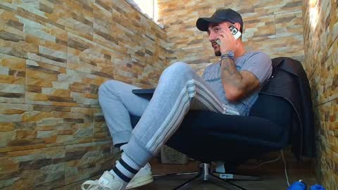 Snapshot of andrewbanner chatting on December 13, 2024, 8:20 am MasterRomania online show from December 13, 2024, 8:20 am