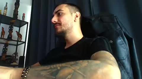 Snapshot of andrewbanner chatting on February 10, 2025, 2:16 pm MasterRomania online show from February 10, 2025, 2:16 pm