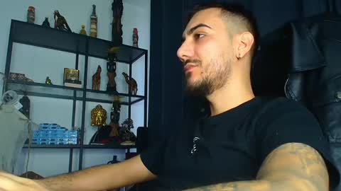Snapshot of andrewbanner chatting on February 27, 2025, 5:24 am MasterRomania online show from February 27, 2025, 5:24 am