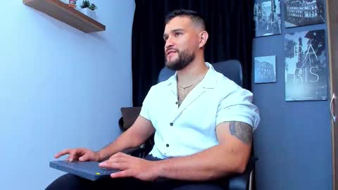 Andrew Diaz online show from November 17, 2025, 7:47 am