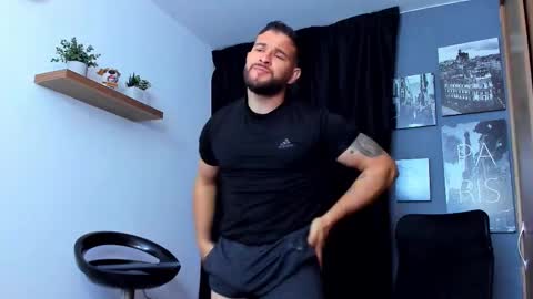 Andrew Diaz online show from November 21, 2025, 6:45 am