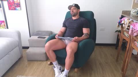 Andrew online show from January 9, 2026, 2:42 pm