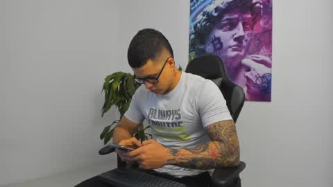 andrewmaterazzi online show from February 10, 2025, 12:30 am