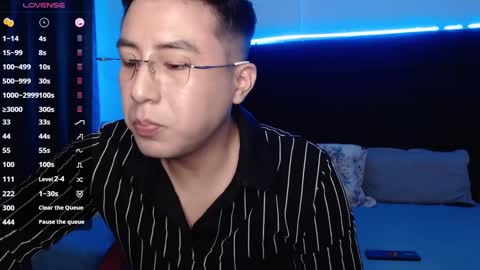 andrewmhilton_ online show from January 17, 2025, 2:39 am