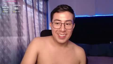 Snapshot of andrewmhilton_ chatting on June 13, 2026, 1:53 pm andrewmhilton_ online show from June 13, 2026, 1:53 pm